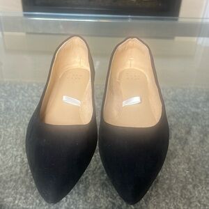 New In Bix A New Day Black Faux Suede Flats, 8.5